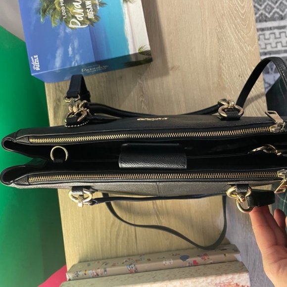 Coach Bag - Picture 3 of 4